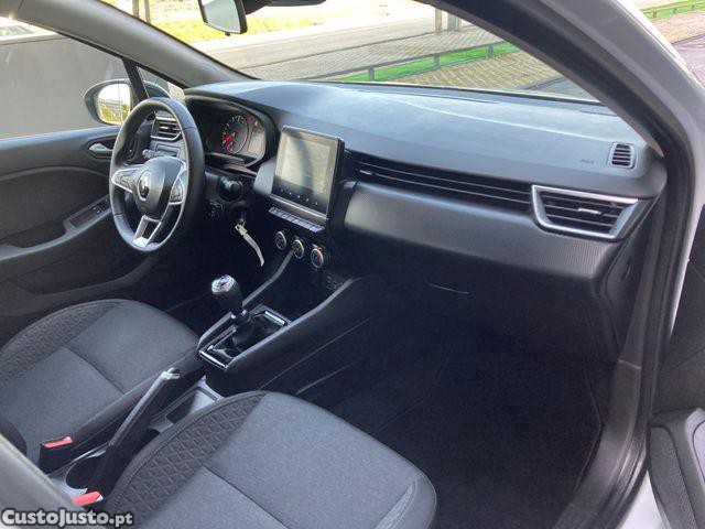 Renault Clio 1.0 TCe Evolution — fotografia 4