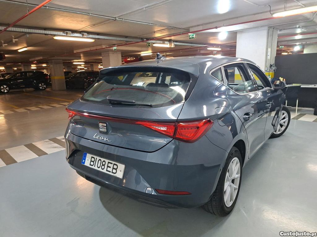 Seat Leon 1.0 TSI Style 110cv - 24 foto 4