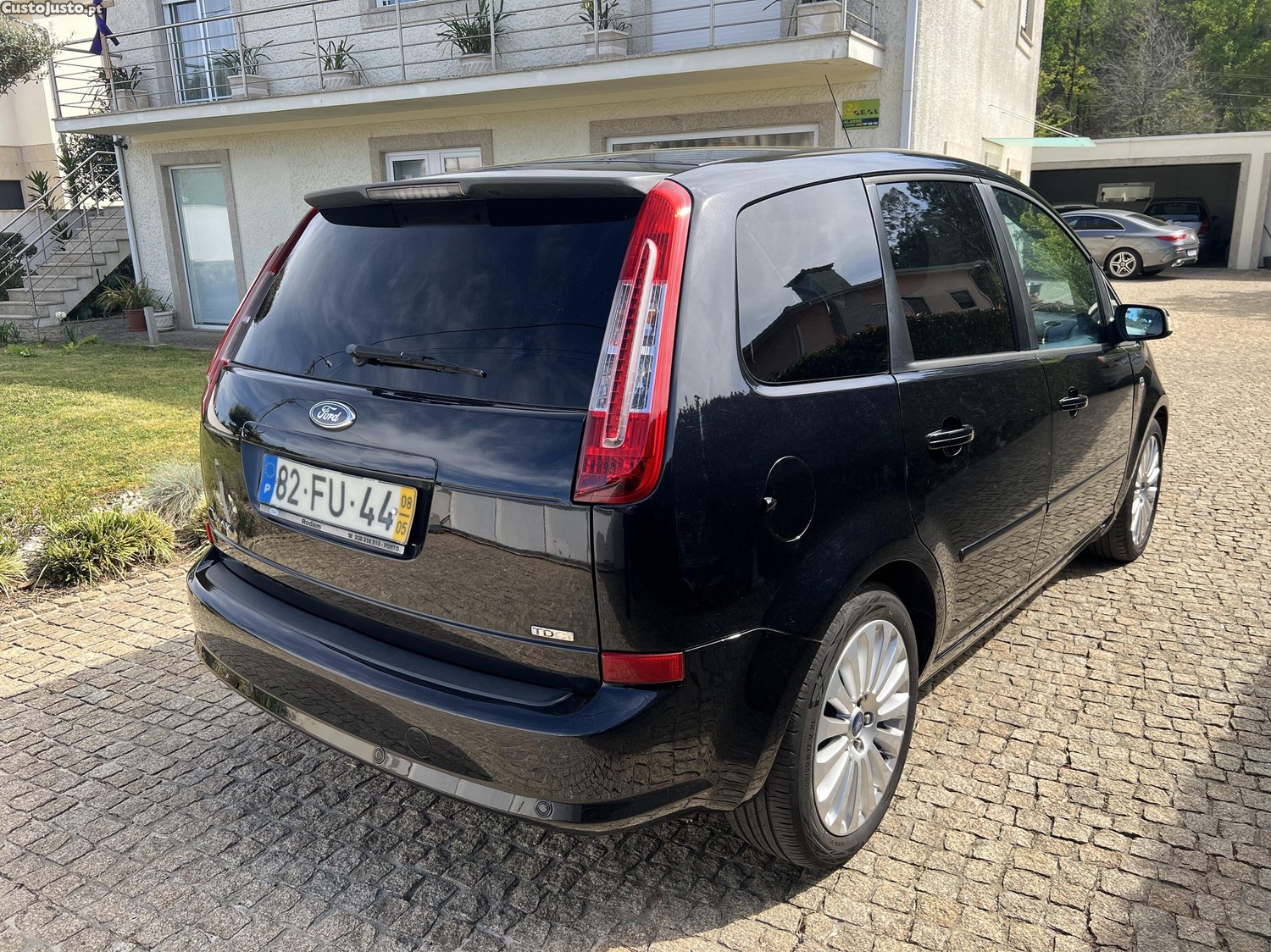 Ford C-Max TDCI — fotografia 9