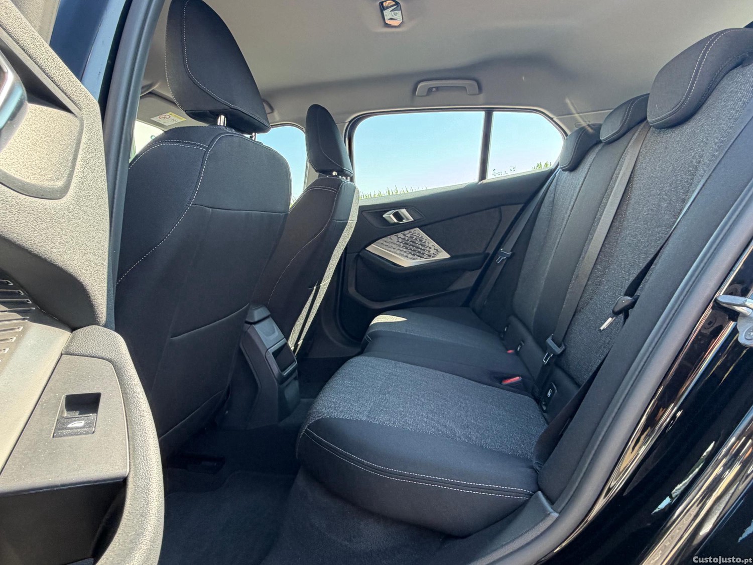 BMW 116 Standard Aut — fotografia 2