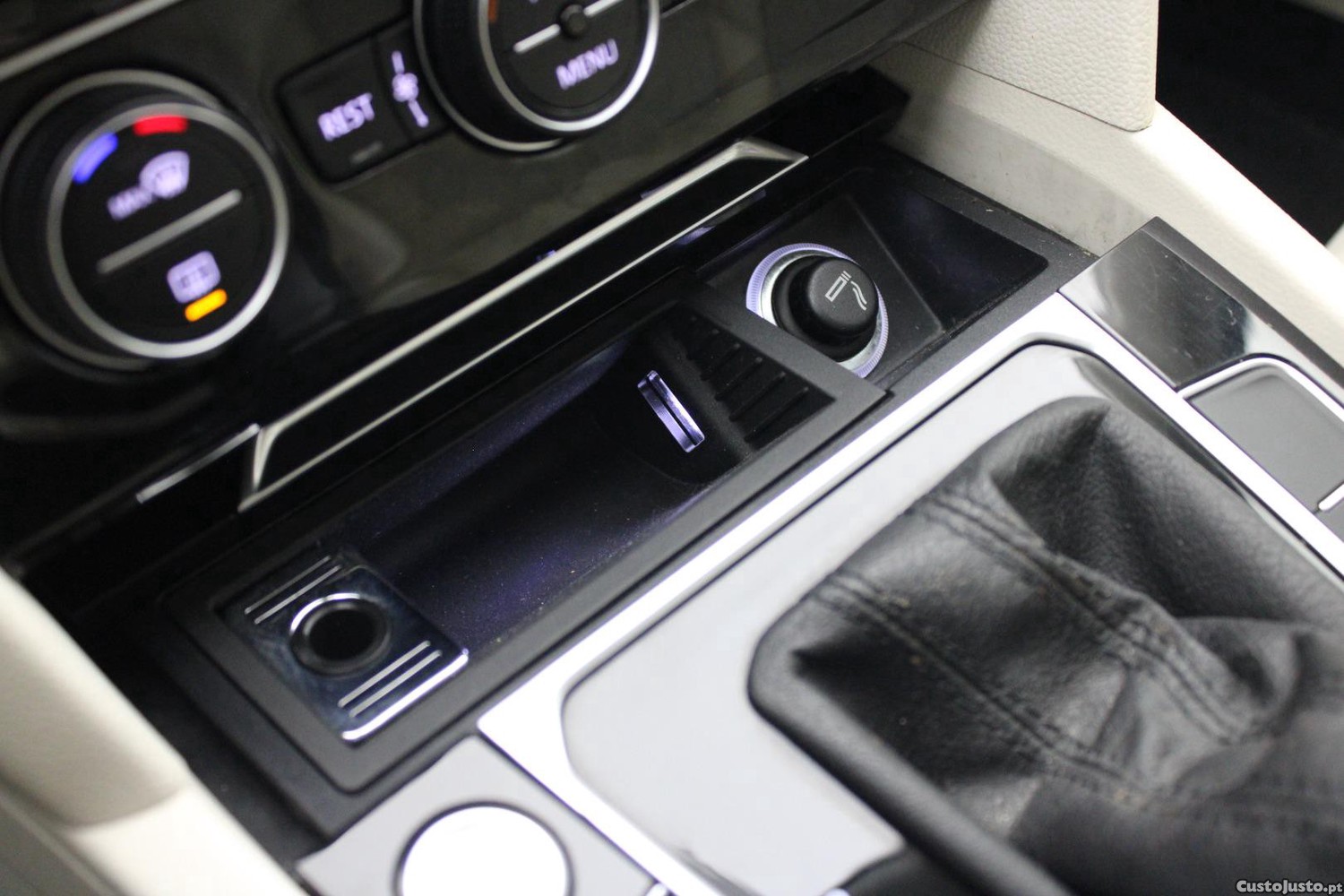 Volkswagen Passat VARIANT 2.0 TDI HIGHLINE DSG (AUTO) — fotografia 34