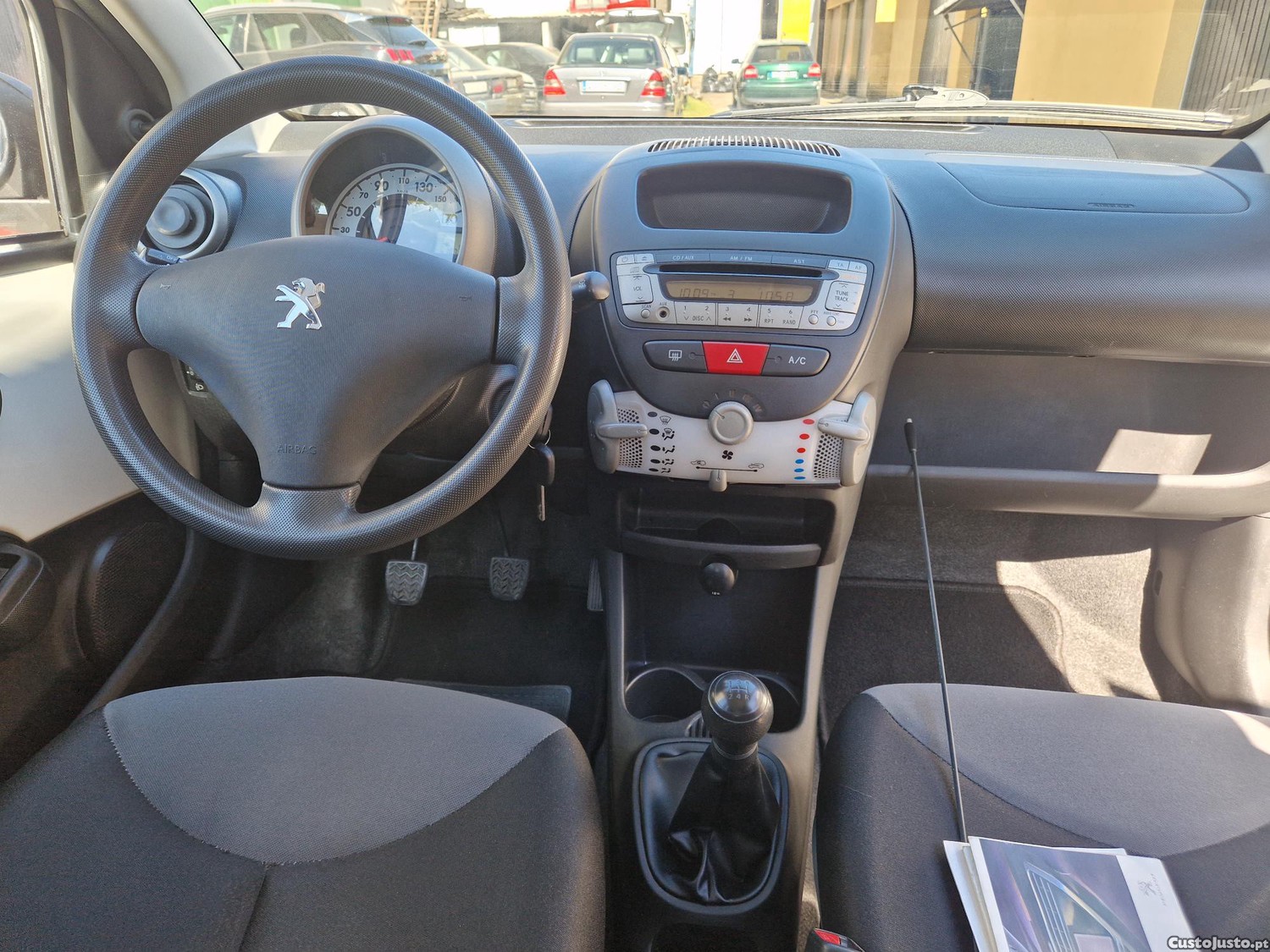 Peugeot 107 1.0 ACTIVE — fotografia 6