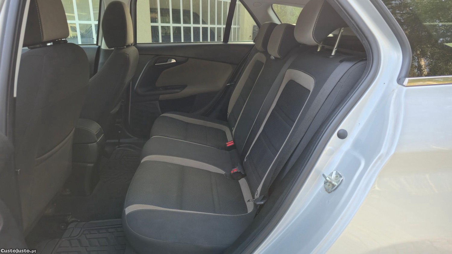 Fiat Tipo 1.6 M-Jet Lounge DCT — fotografia 9
