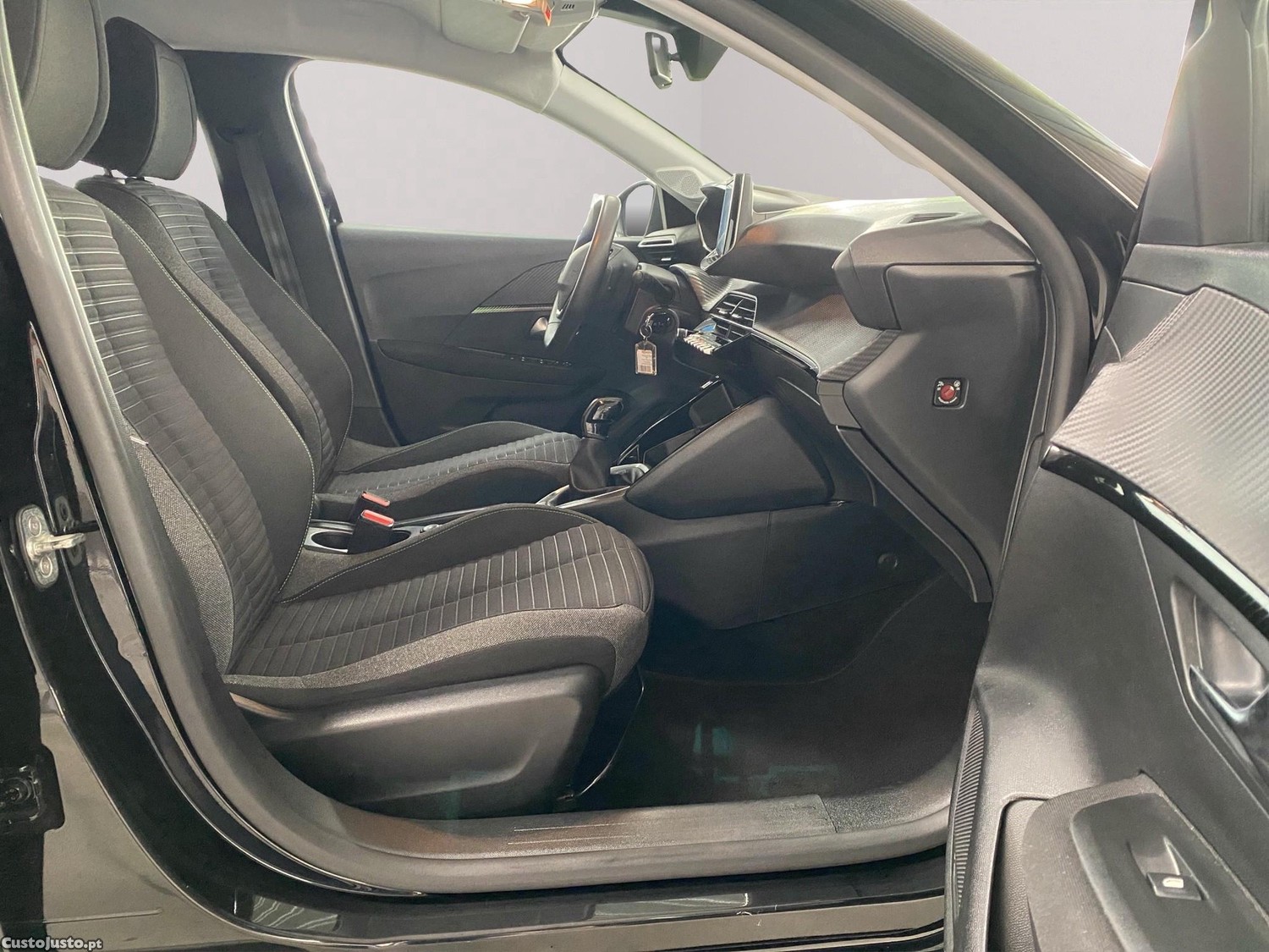 Peugeot 208 1.2 PureTech Active — fotografia 8