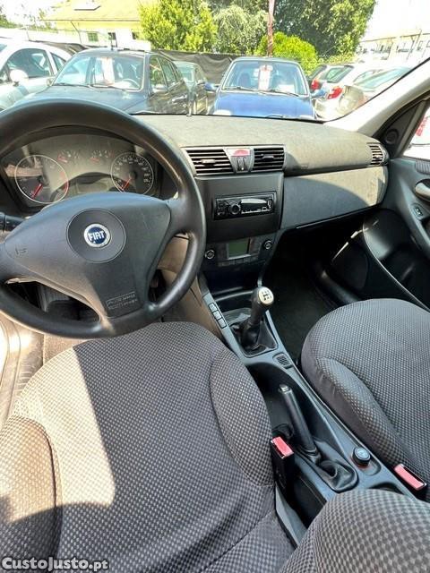 Fiat Stilo 1.9 JTD Active Clima — fotografia 5