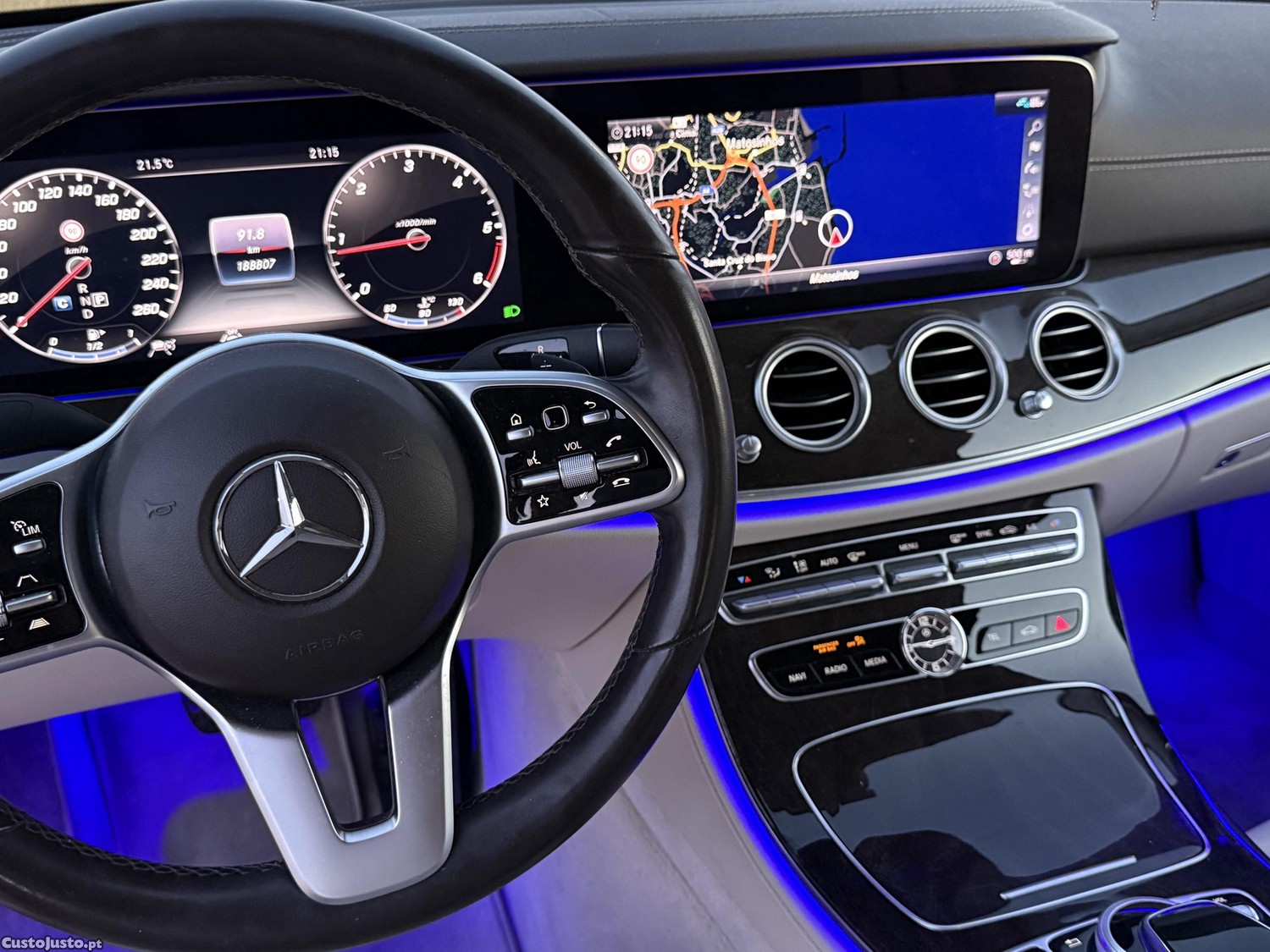 Mercedes-Benz E 300 Exclusive Line — fotografia 7