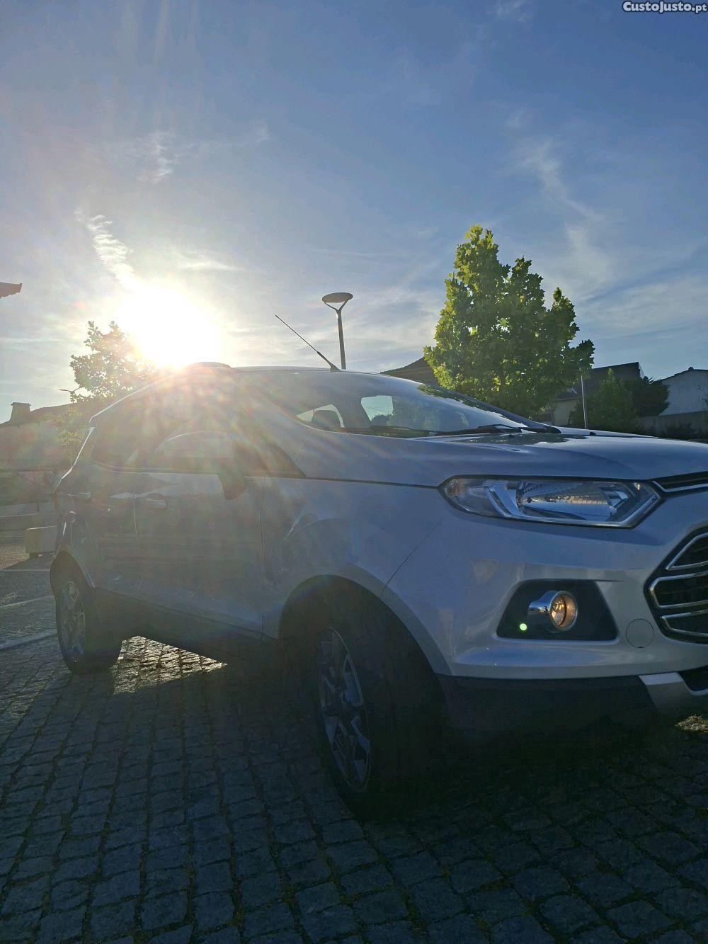 Ford EcoSport TITTANIUM FULL EXTRAS — fotografia 4