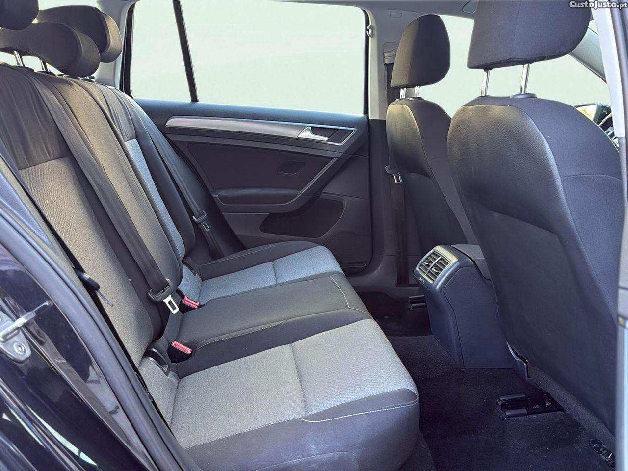 Volkswagen Golf Variant 1.6 TDi GPS Edition — fotografia 4