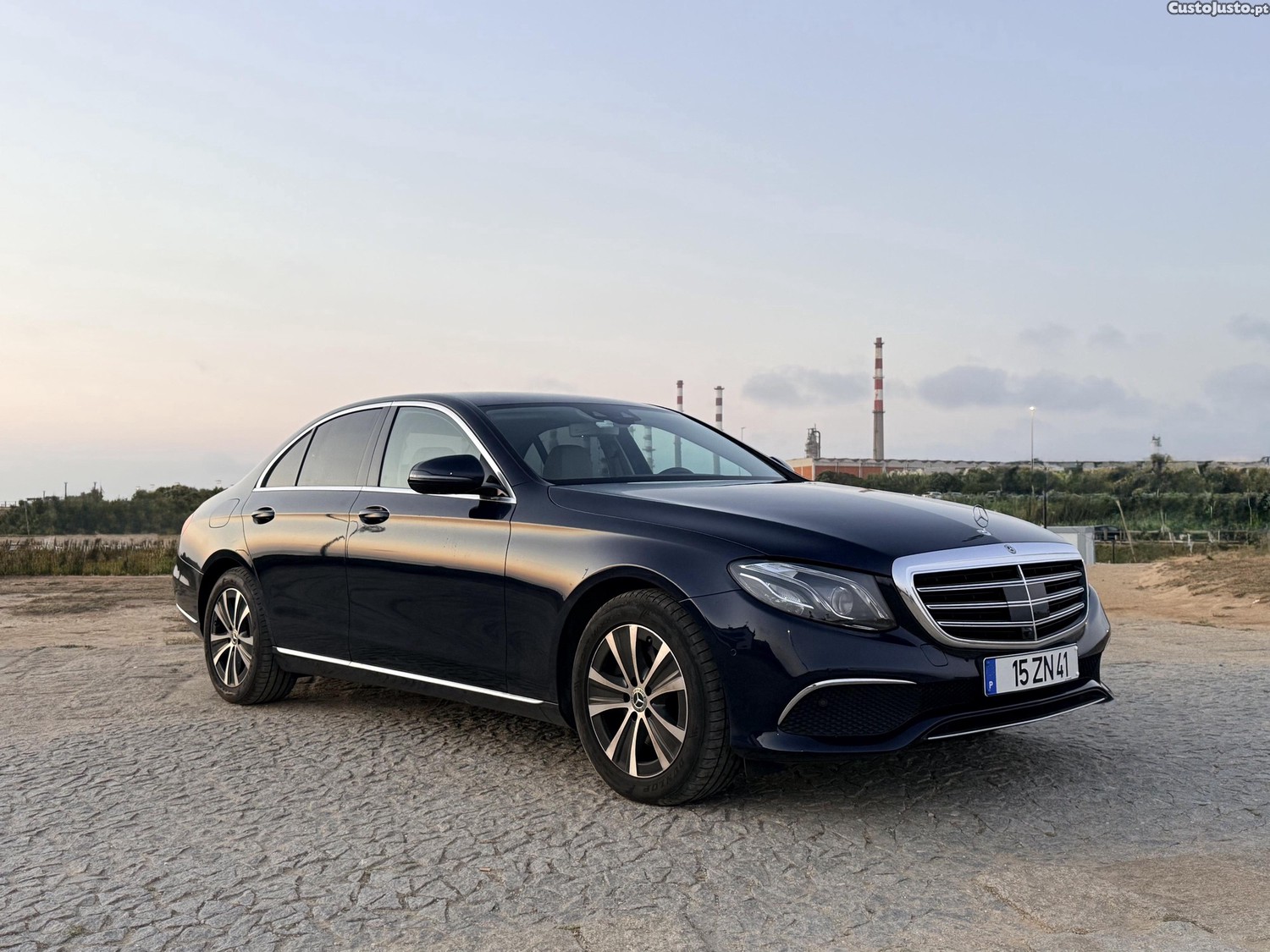 Mercedes-Benz E 300 Exclusive Line — fotografia 10