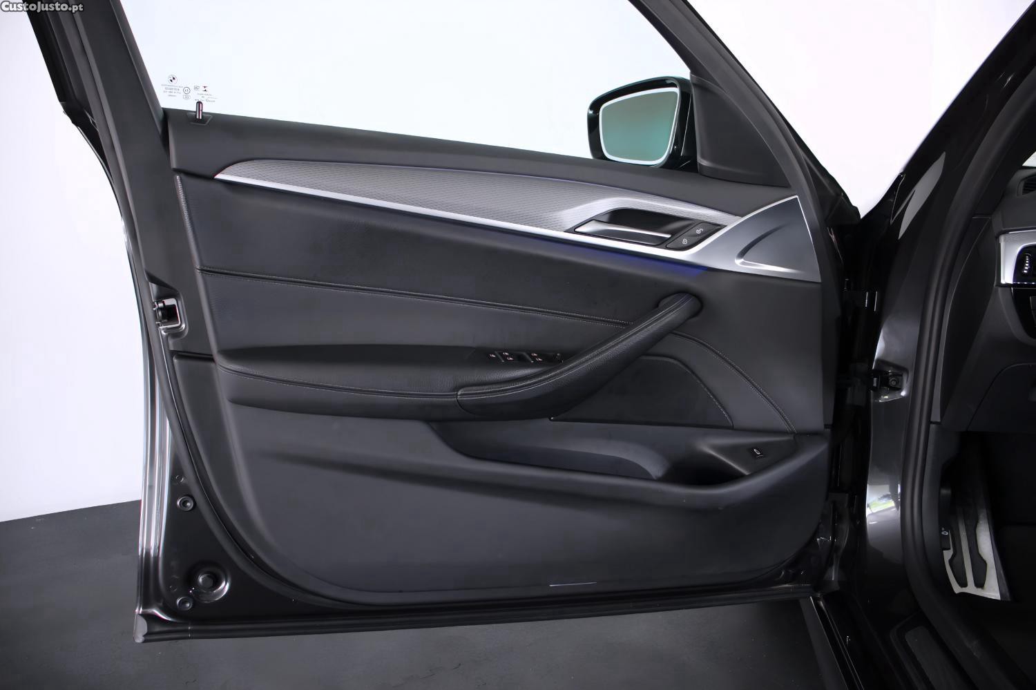 BMW 520 d ED Pack M - 20 — photo 5