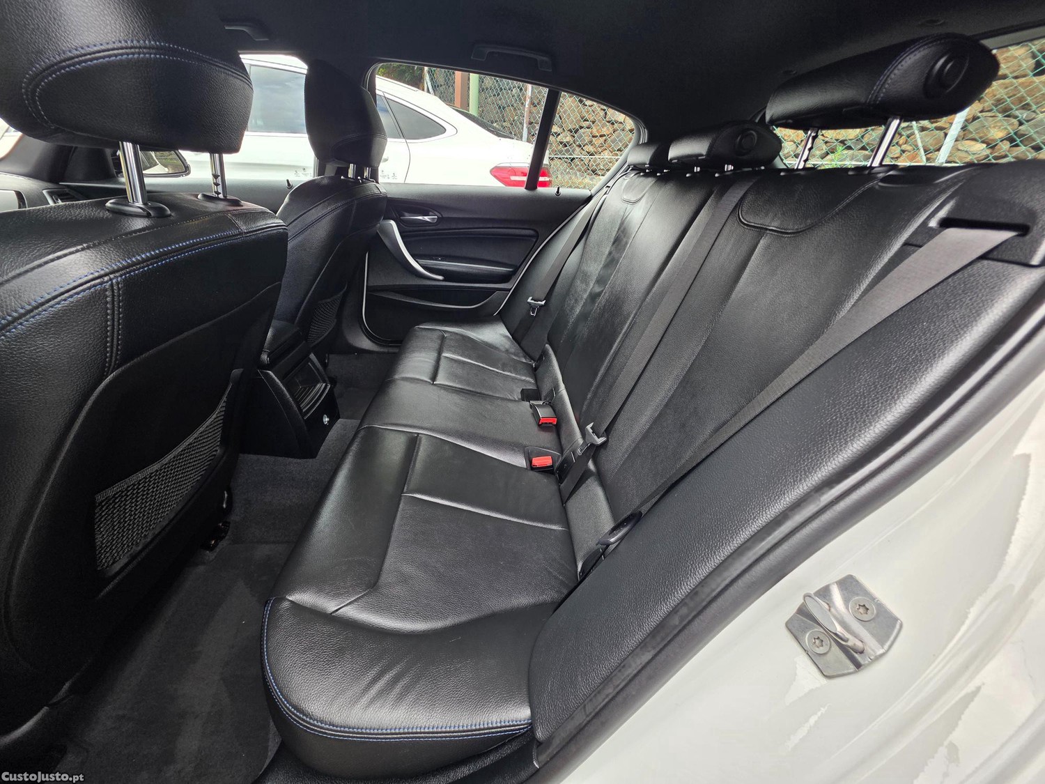 BMW 116 D PACK M SHADOW EDITION — fotografia 36