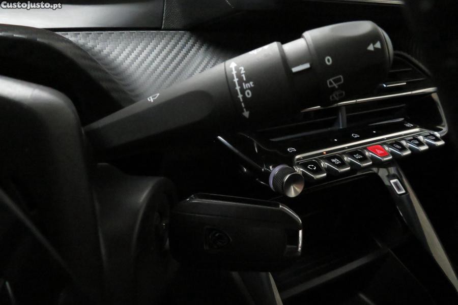 Peugeot 208 1.2 PureTech Active — fotografia 17