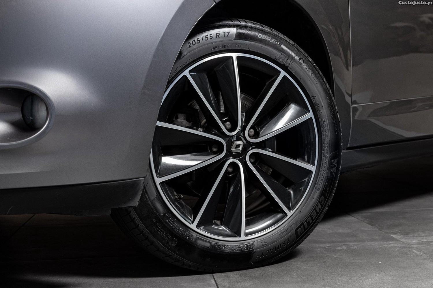 Renault Scénic 1.6 DCi Bose Edition — fotografia 18