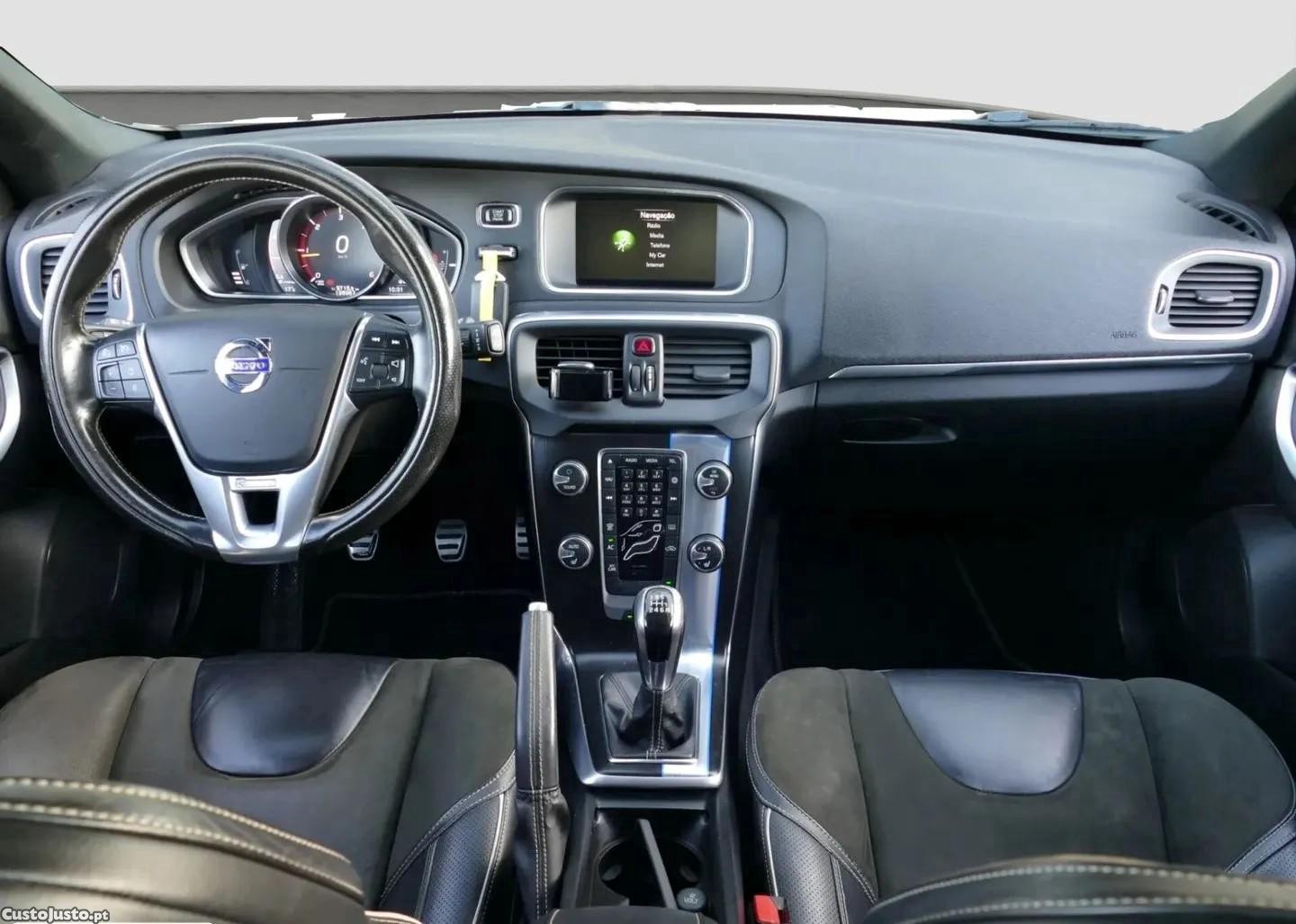 Volvo V40 1.6 D2 R-Design — fotografia 4