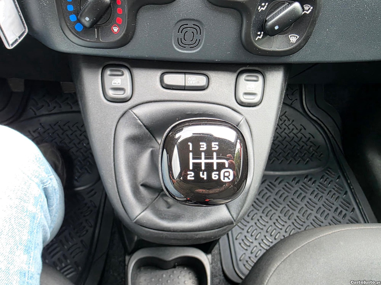 Fiat Panda 1.0 HYBRID CITY LIFE — fotografia 5