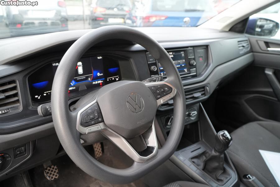 Volkswagen Polo 1.0 Confortline — fotografia 6