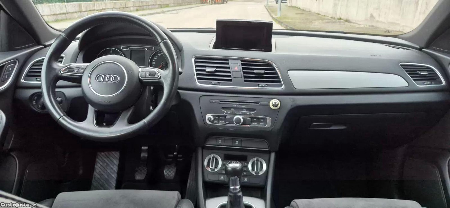 Audi Q3 2.0 tdi sport — fotografia 11