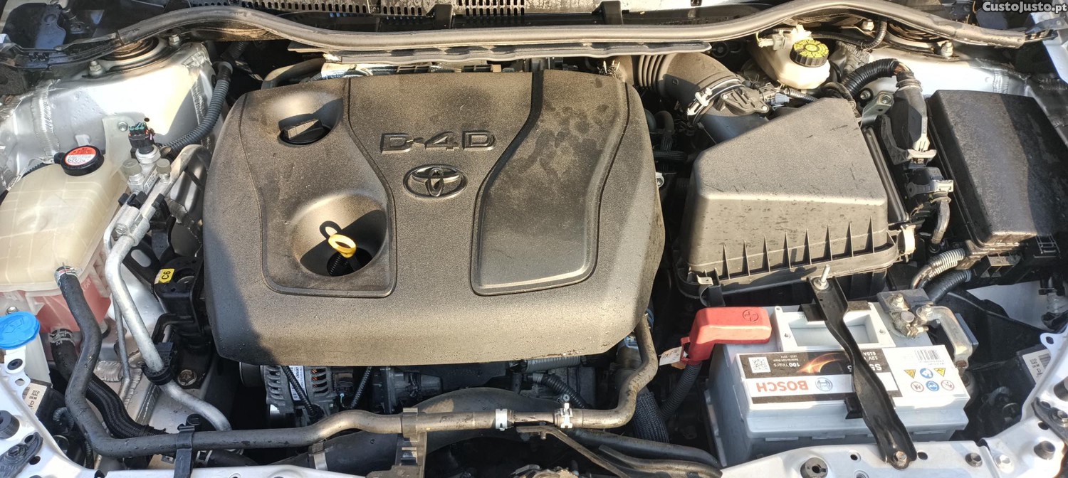 Toyota Auris C/nova só 156000klm histórico — fotografia 3