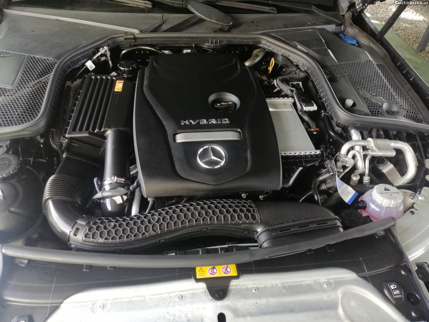 Mercedes-Benz C 300 e AMG Line - 20 — photo 3