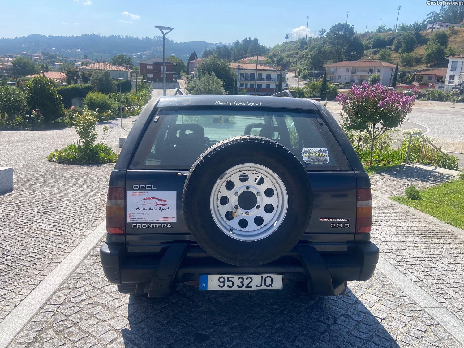 Opel Frontera 2.3 D 4x4 — fotografia 5