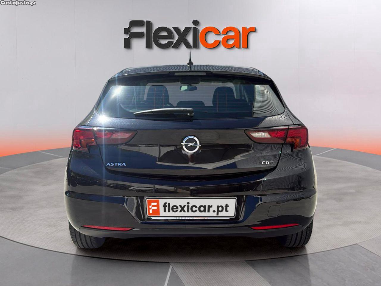 Opel Astra 1.6 CDTI Business Edition — fotografia 10