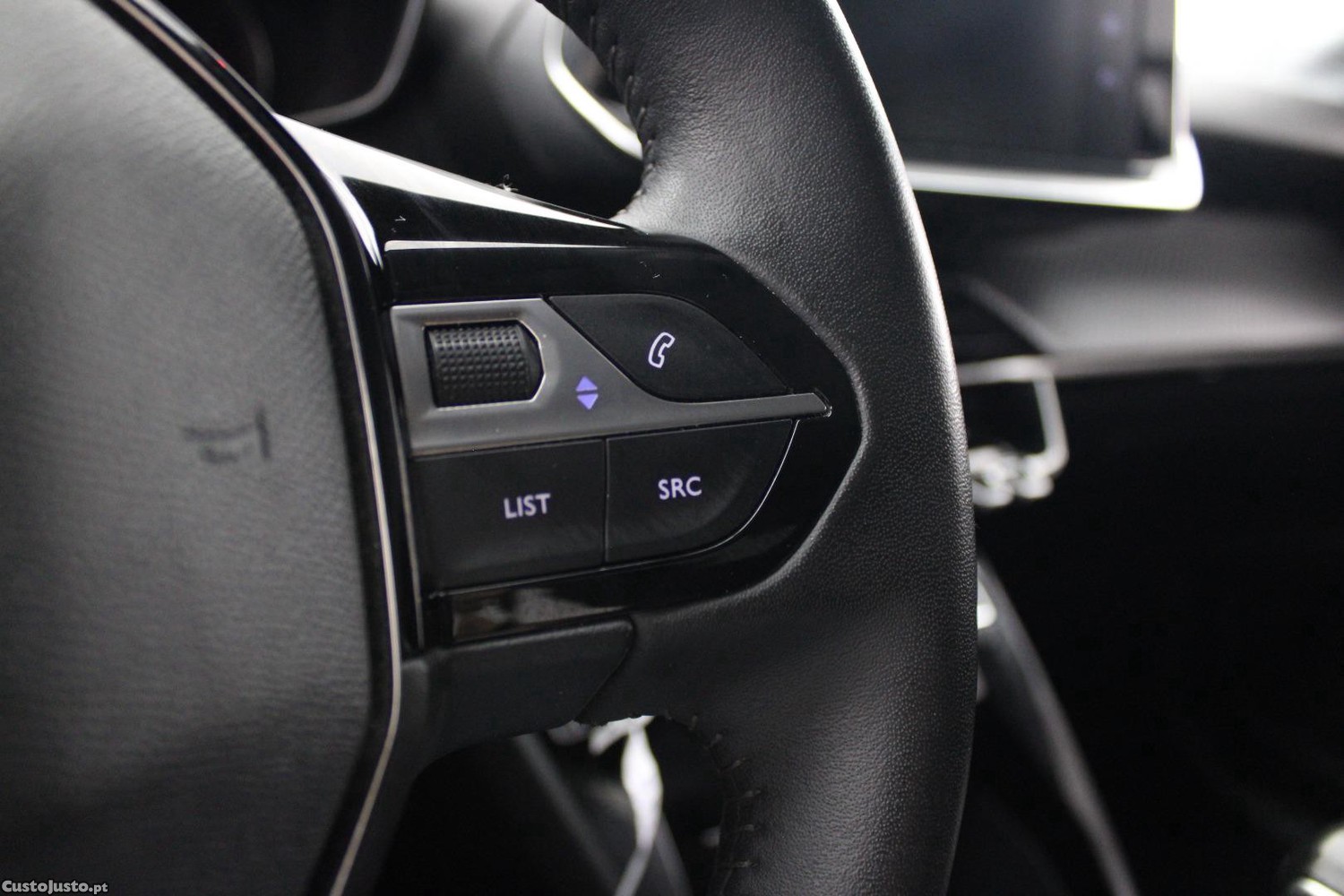 Peugeot 208 1.5 BHDI ALLURe — fotografia 19