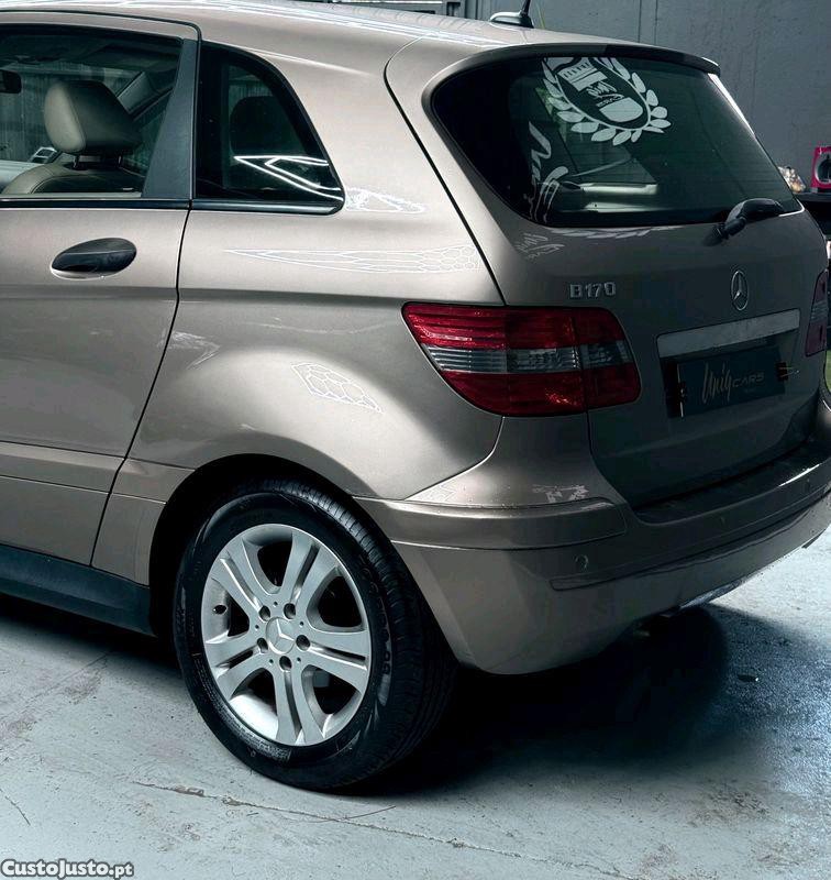 Mercedes-Benz B 170 Autotronic — fotografia 11