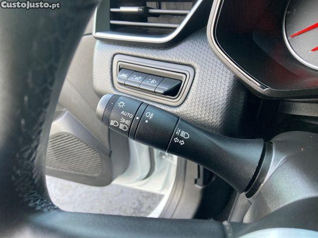 Renault Clio 1.0 TCe Evolution — fotografia 16