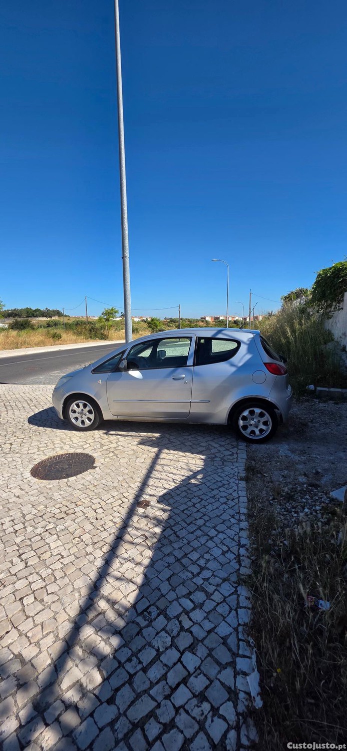 Mitsubishi Colt 1.1+AC — fotografia 8