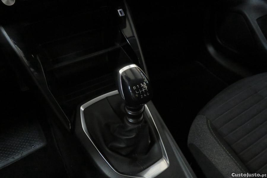 Peugeot 208 1.2 PureTech Active — fotografia 8