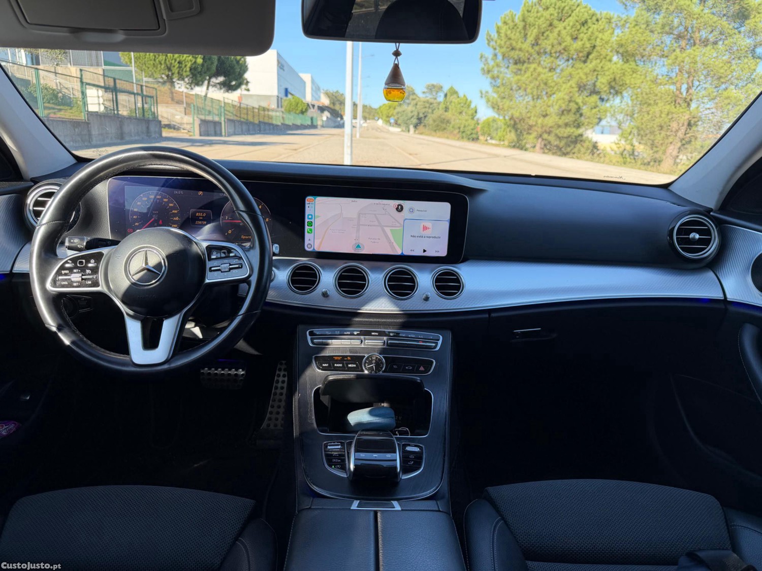 Mercedes-Benz E 220 Avantgarde — fotografia 3