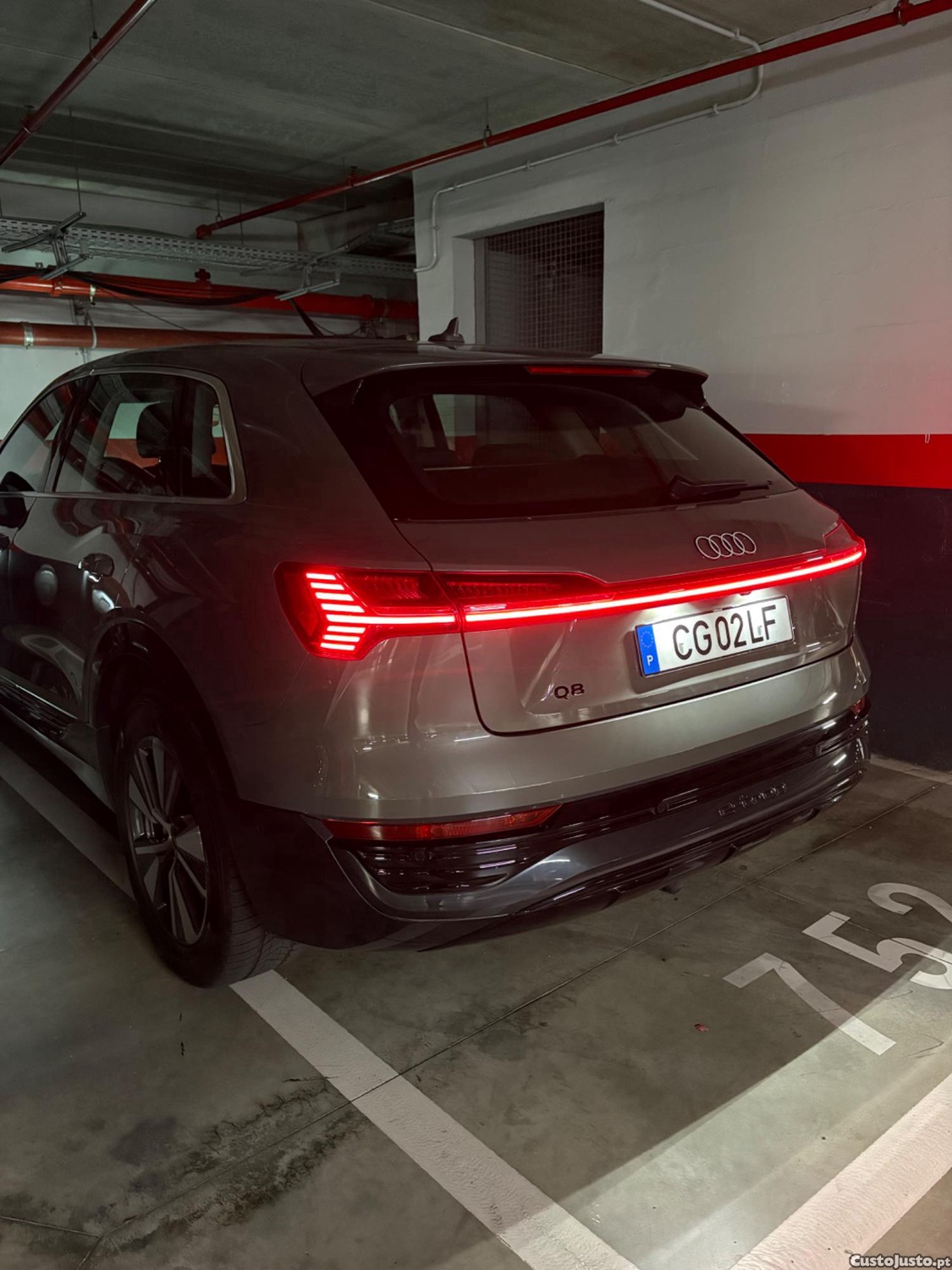 Audi Q8 Etron 50 Advance — fotografia 2