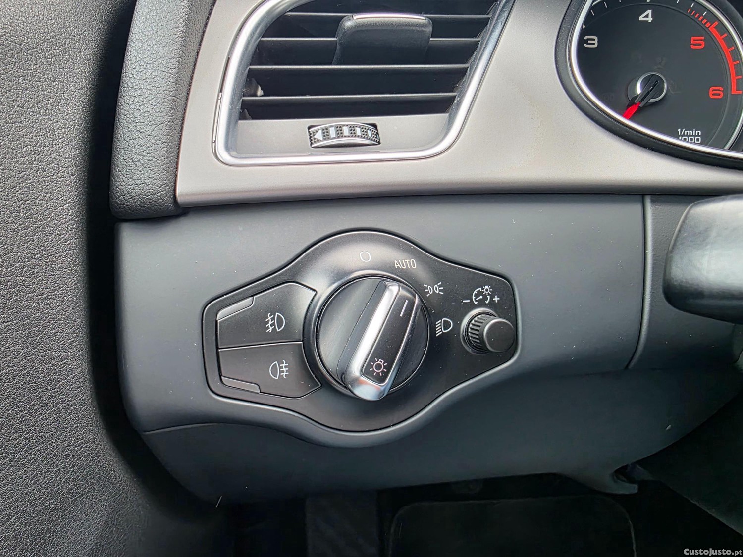 Audi A4 AVANT 2.0 TDI ULTRA 177CV — fotografia 4