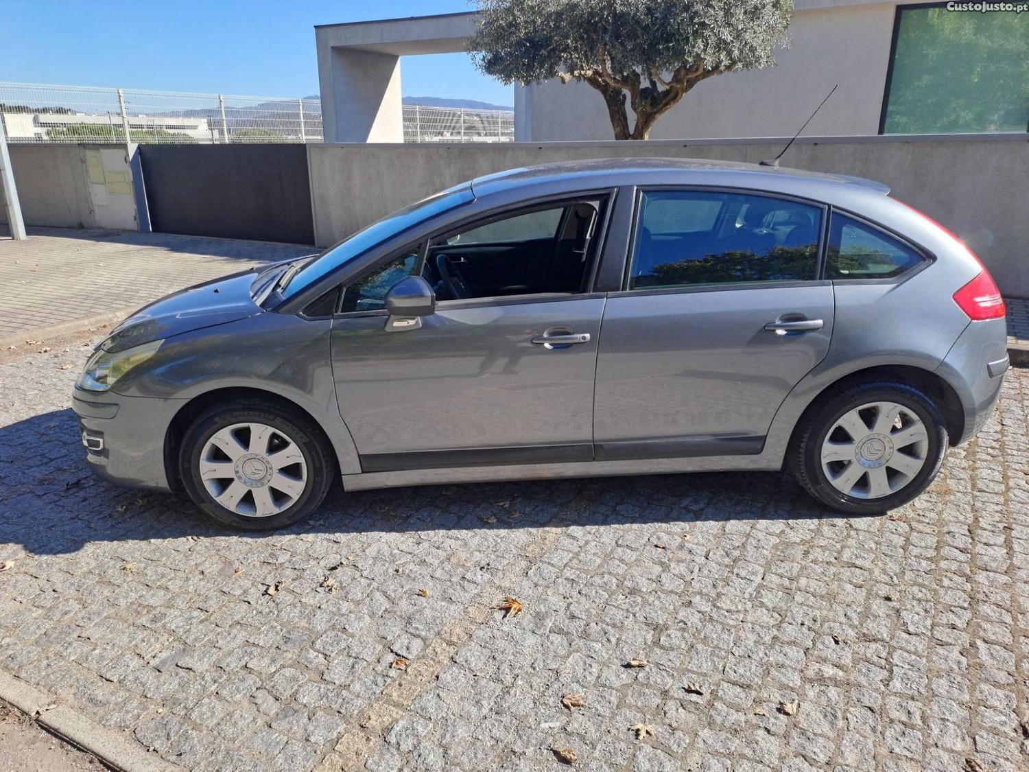 Citroën C4 1.6 HDI 110 CV PACK VTR — photo 3