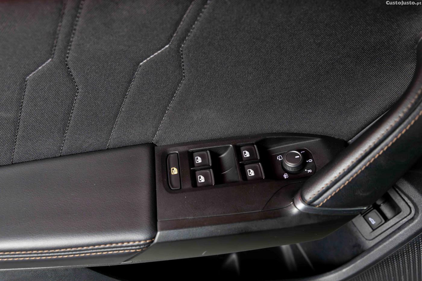 CUPRA Formentor 1.4 e-Hybrid DSG VZ — fotografia 6