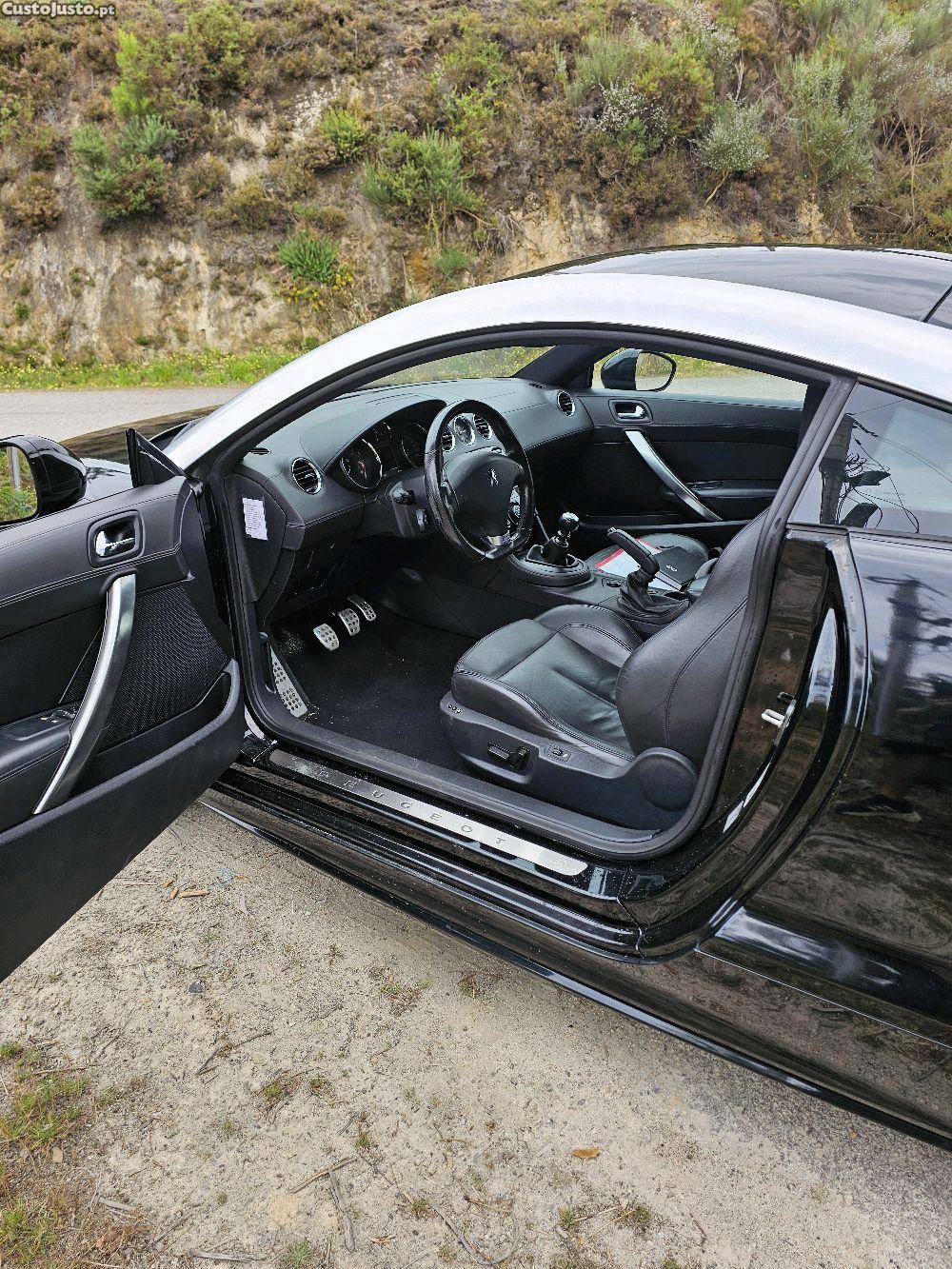 Peugeot RCZ 2.0HDI 163CV Full extras — fotografia 6