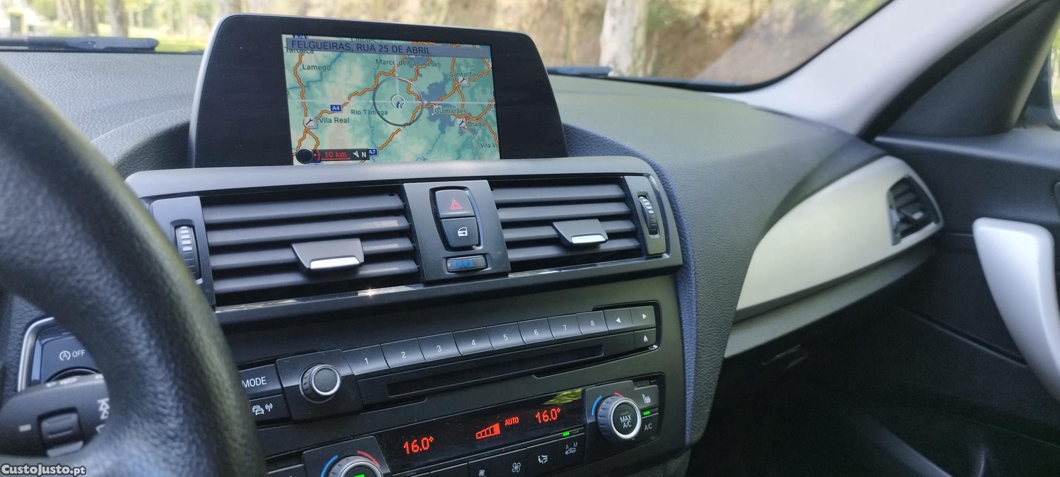 BMW 116 GPS; Bancos aquecidos; Bluetooth; Ar condicionado automático, Etc. — fotografia 6