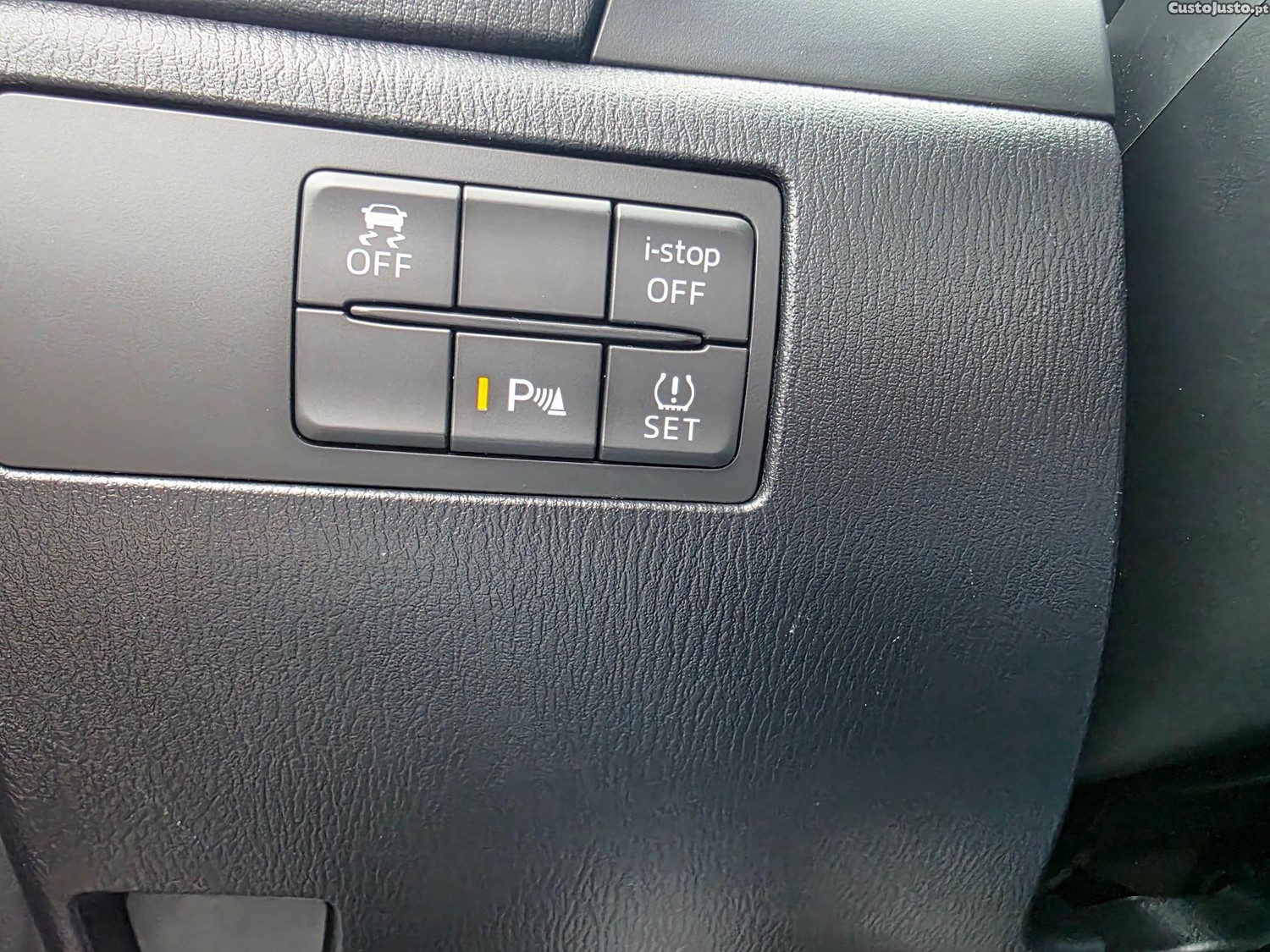 Mazda 3 1.5 SKY-D EXCELLENCE — fotografia 6