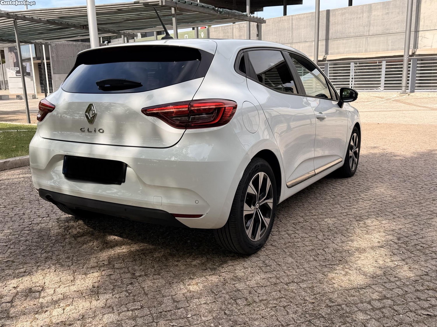 Renault Clio 1.5 Blue dci Techno — fotografia 9