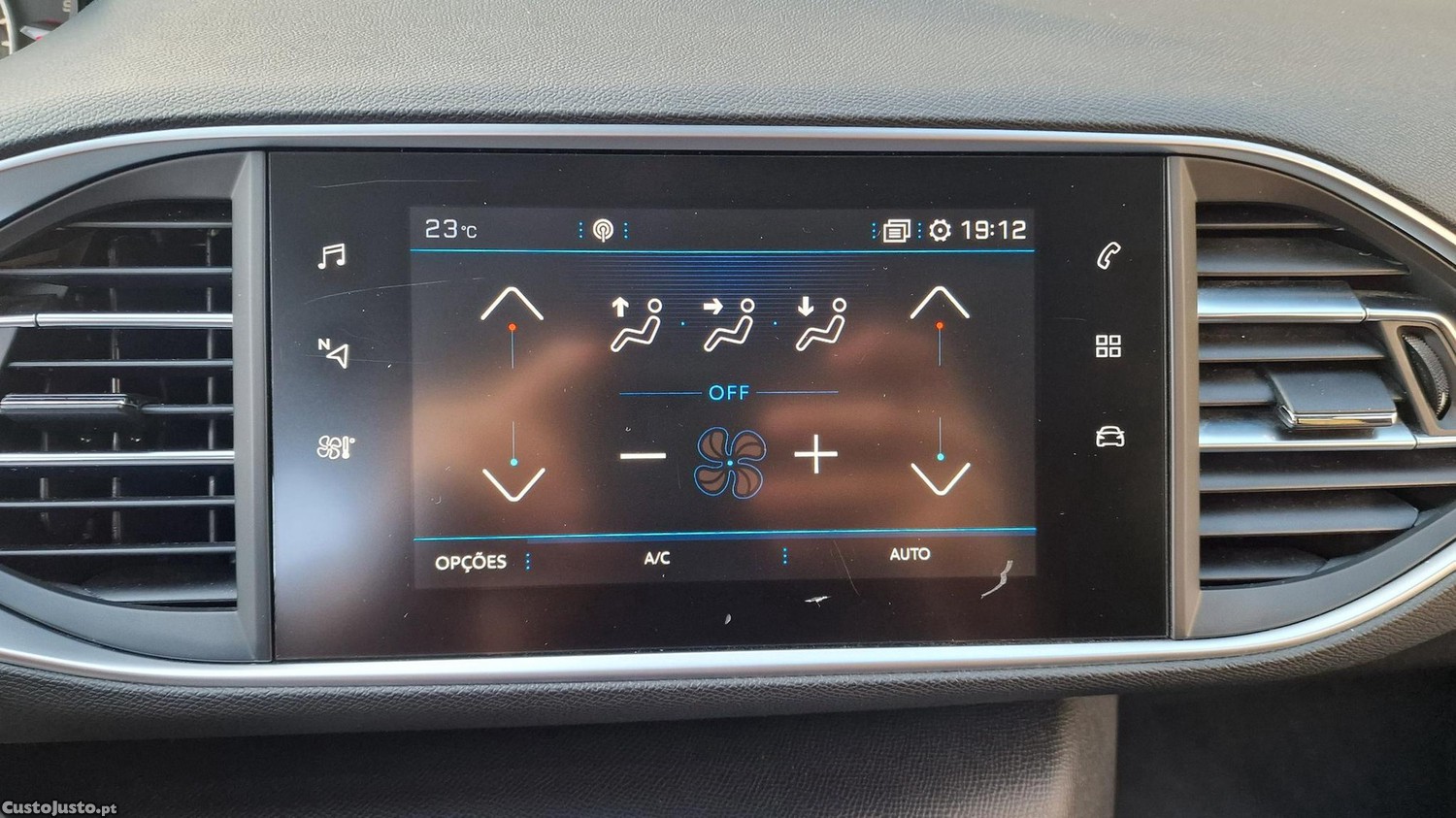 Peugeot 308 SW 1.5 BlueHDi Allure EAT8 — fotografia 10