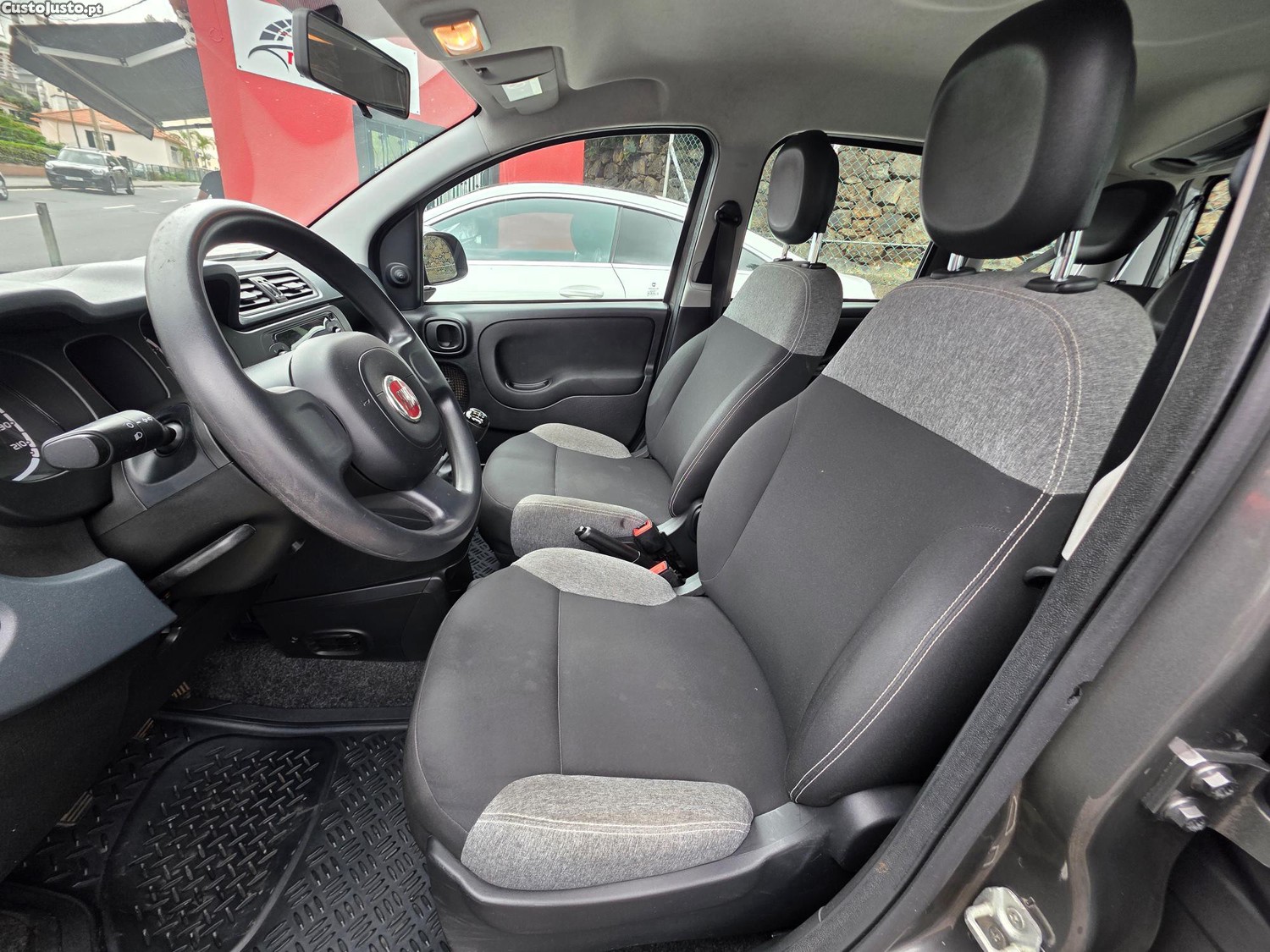 Fiat Panda 1.0 HYBRID CITY LIFE — fotografia 9