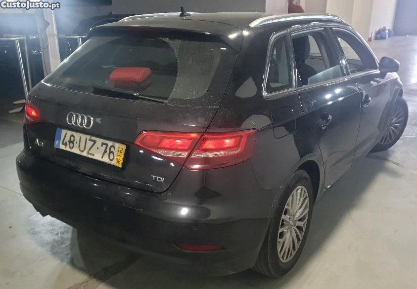 Audi A3 SPORTBACK 2.0TDI — fotografia 5