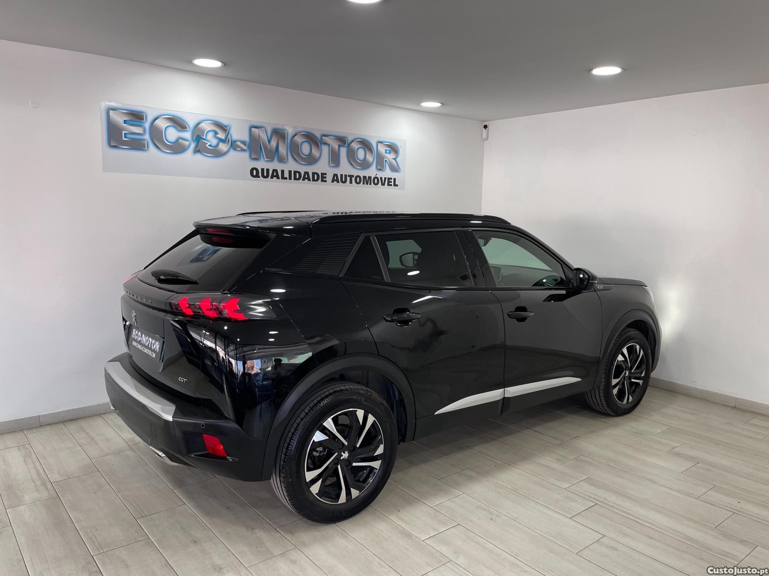 Peugeot 2008 1.2 Pure Tech GT — fotografia 9