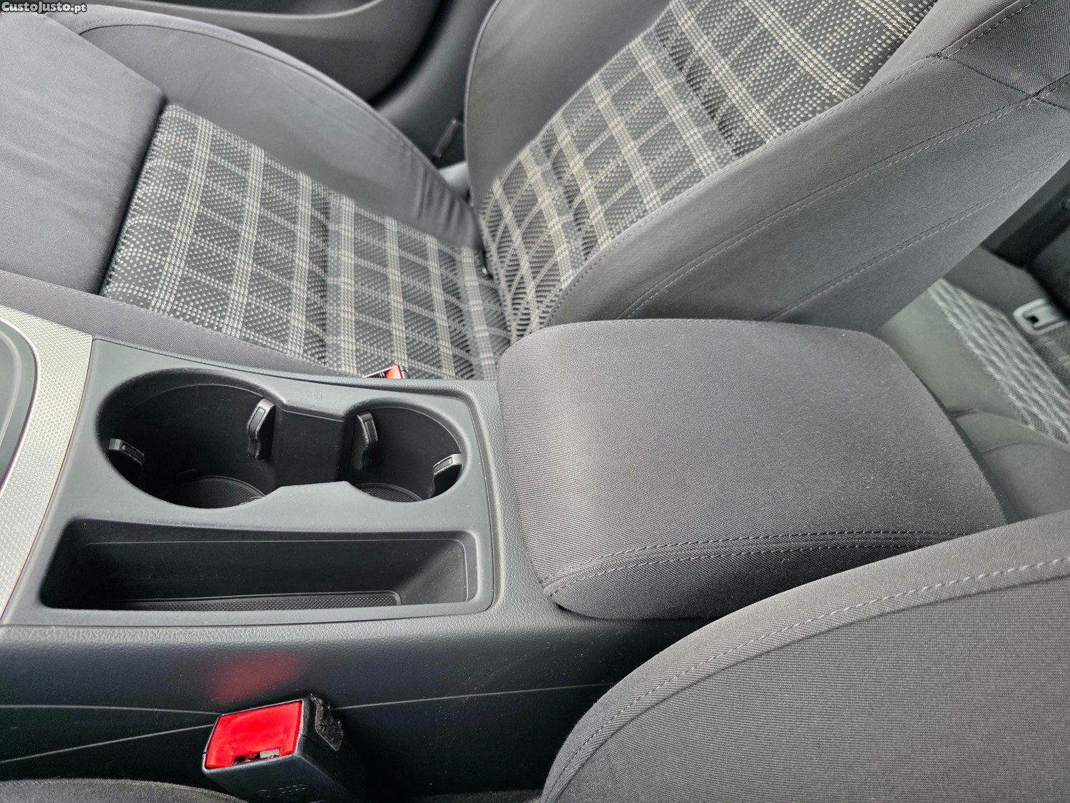 Audi A4 AVANT 2.0 TDI ULTRA 177CV — fotografia 11
