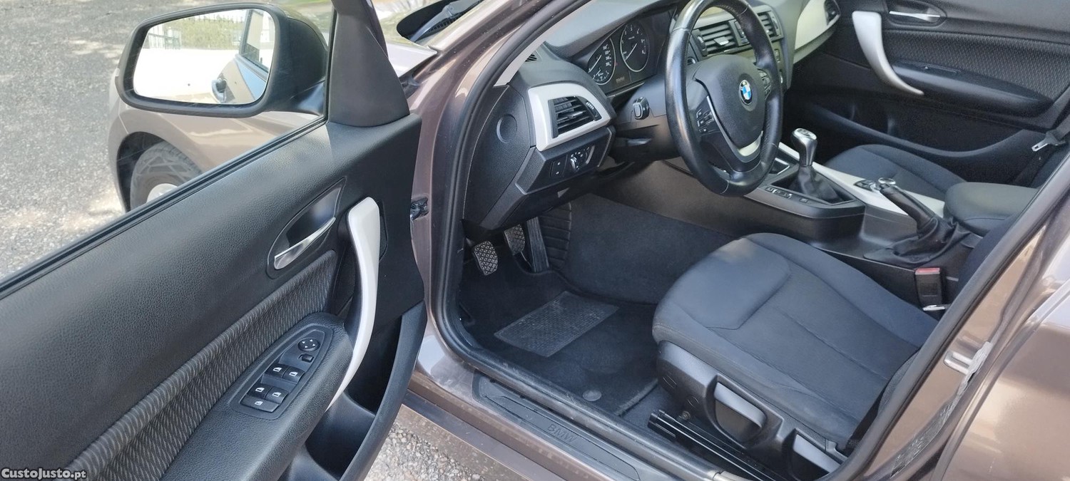 BMW 116 GPS; Bancos aquecidos; Bluetooth; Ar condicionado automático, Etc. — fotografia 5