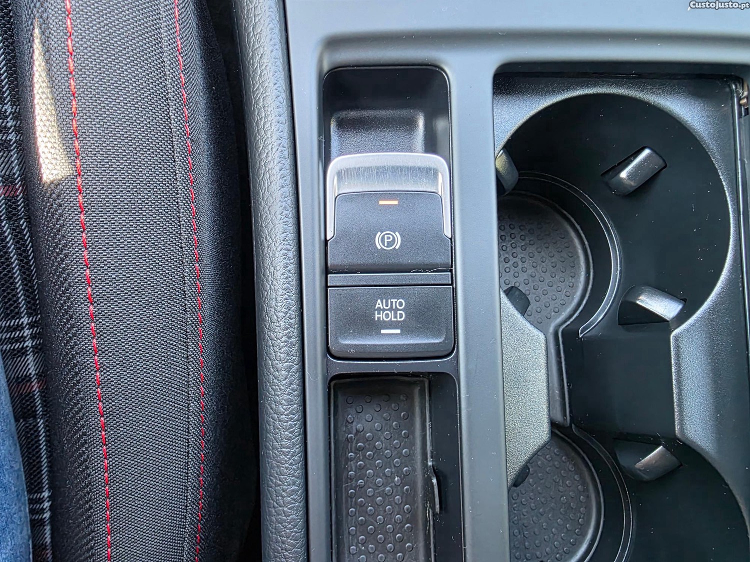 Volkswagen Golf VII 2.0 TSFI DSG GTI PERFORMANCE 230CV — fotografia 15