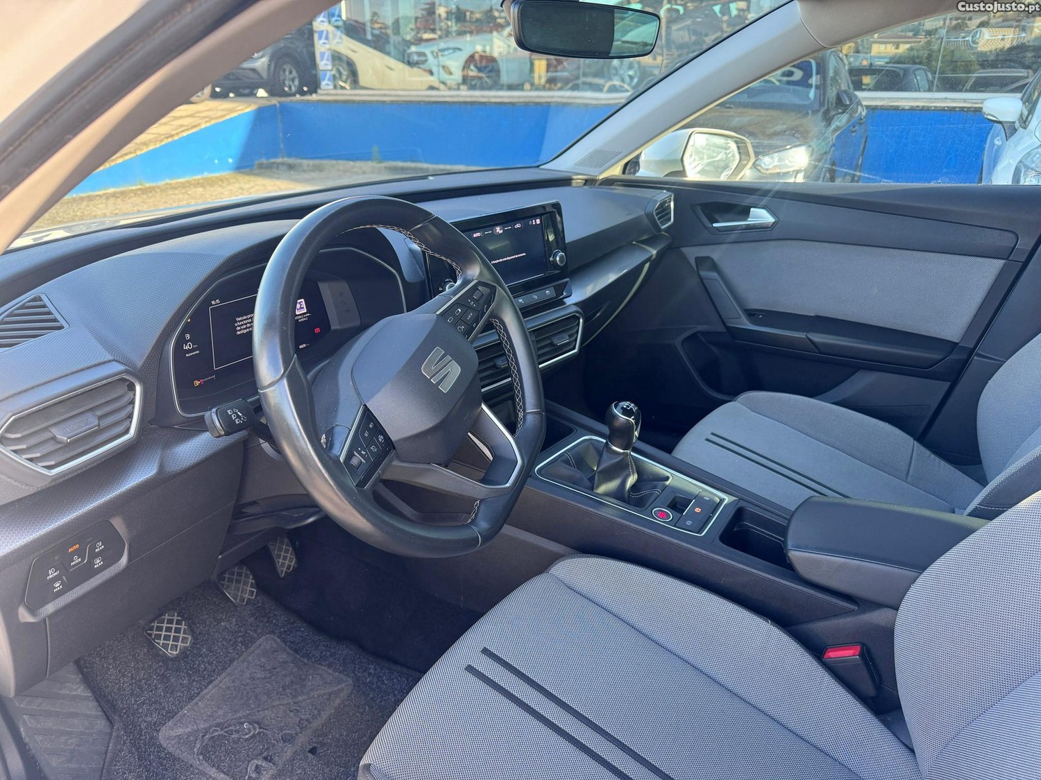 SEAT Leon 1.0 TSI OPF Style — fotografia 7