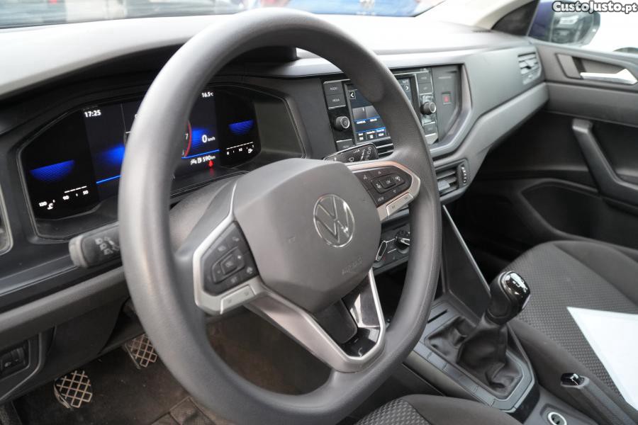Volkswagen Polo 1.0 Confortline — fotografia 4