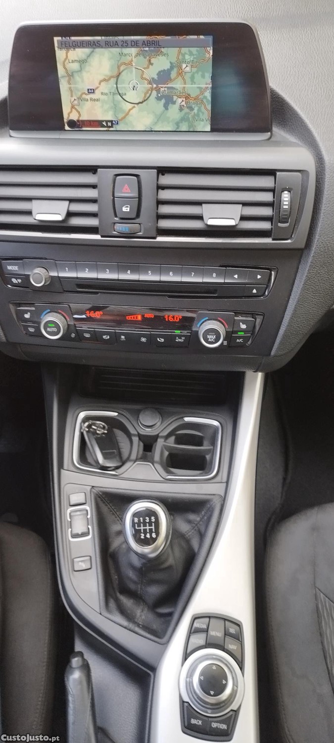 BMW 116 GPS; Bancos aquecidos; Bluetooth; Ar condicionado automático, Etc. — fotografia 4