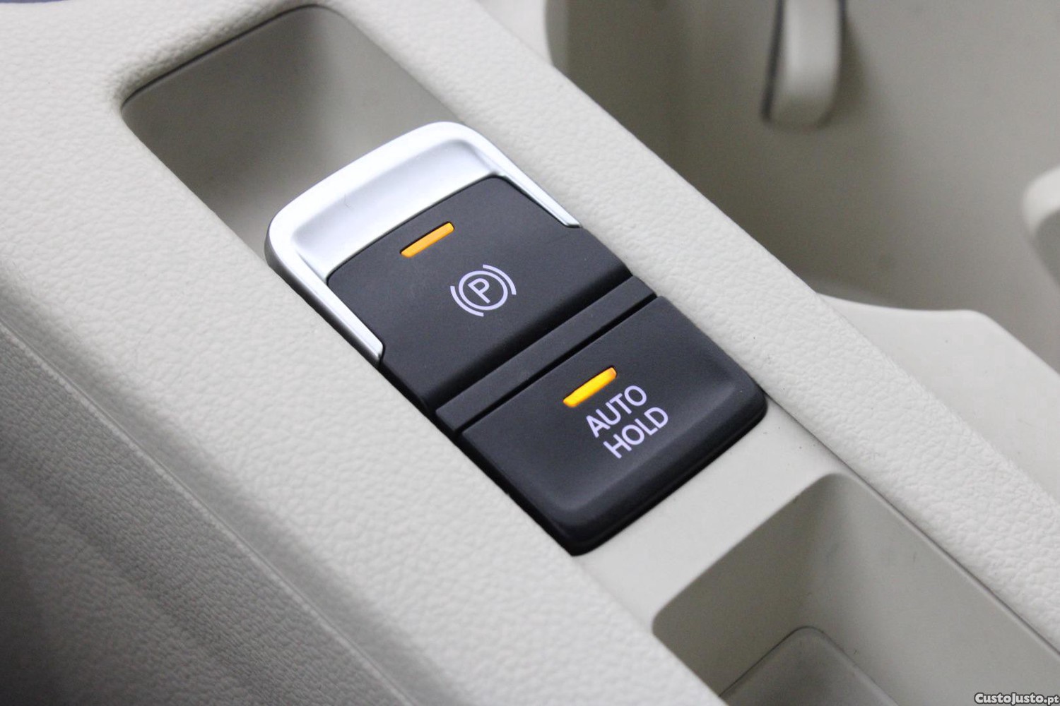 Volkswagen Passat VARIANT 2.0 TDI HIGHLINE DSG (AUTO) — fotografia 30